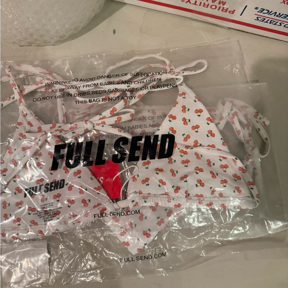 Full Send Floral Bikini Set unknown size - Picture 3 of 3